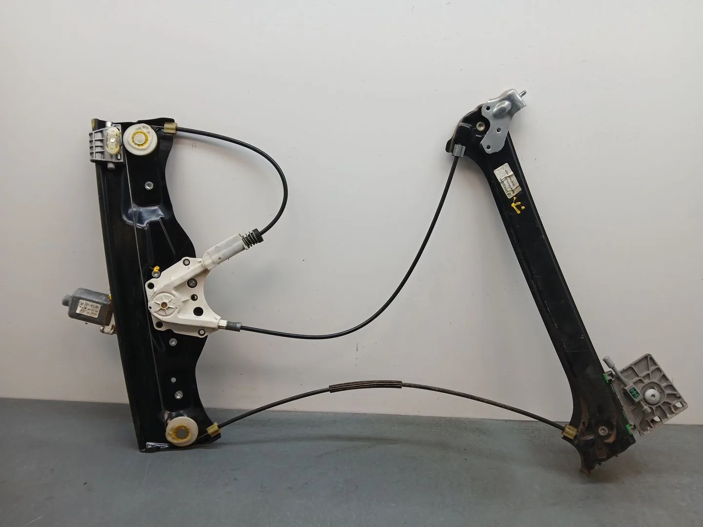 Elevalunas Delantero Derecho para Opel Astra Twin Top