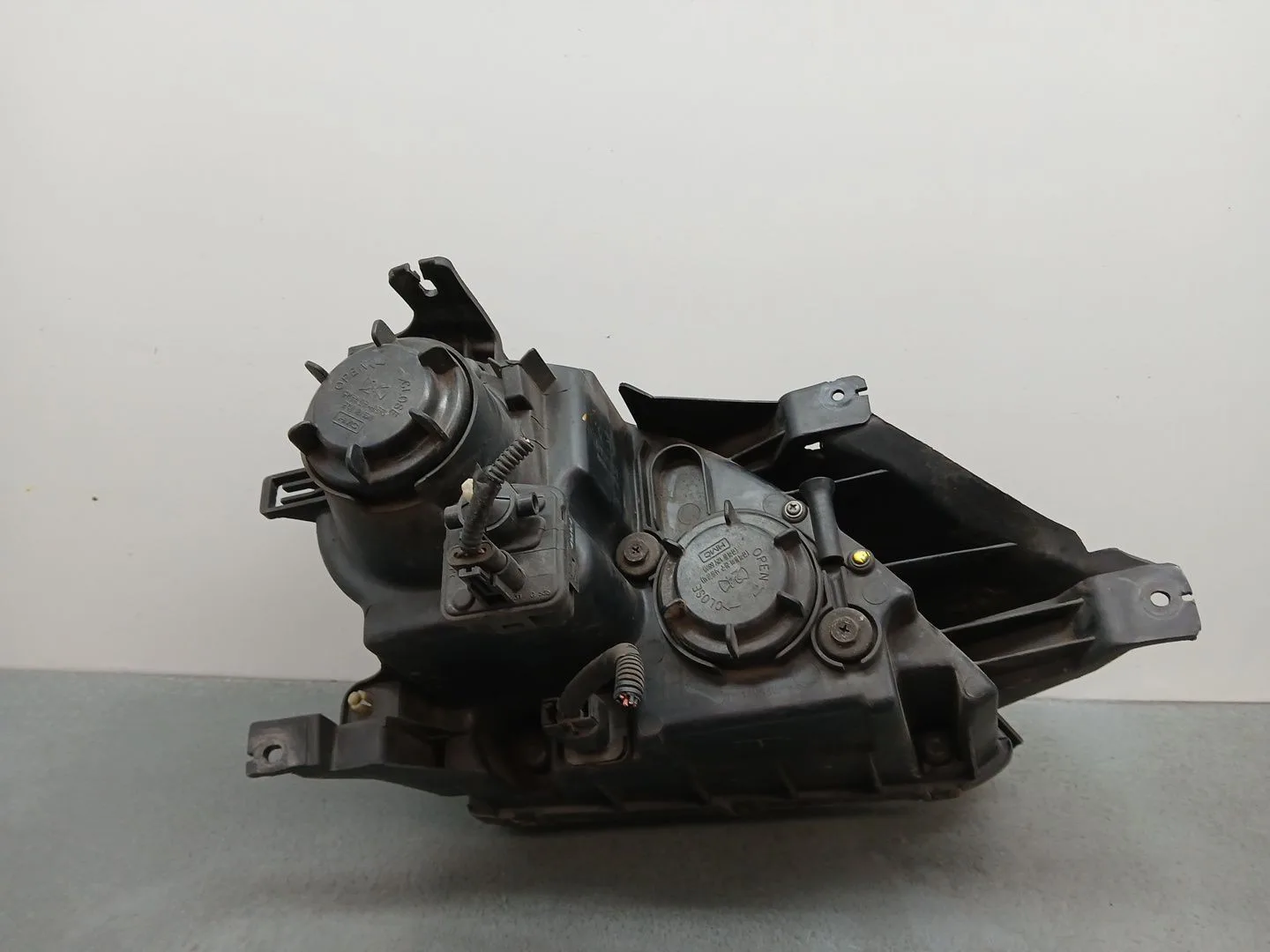 Faro Izquierdo para Hyundai Terracan (Hp)