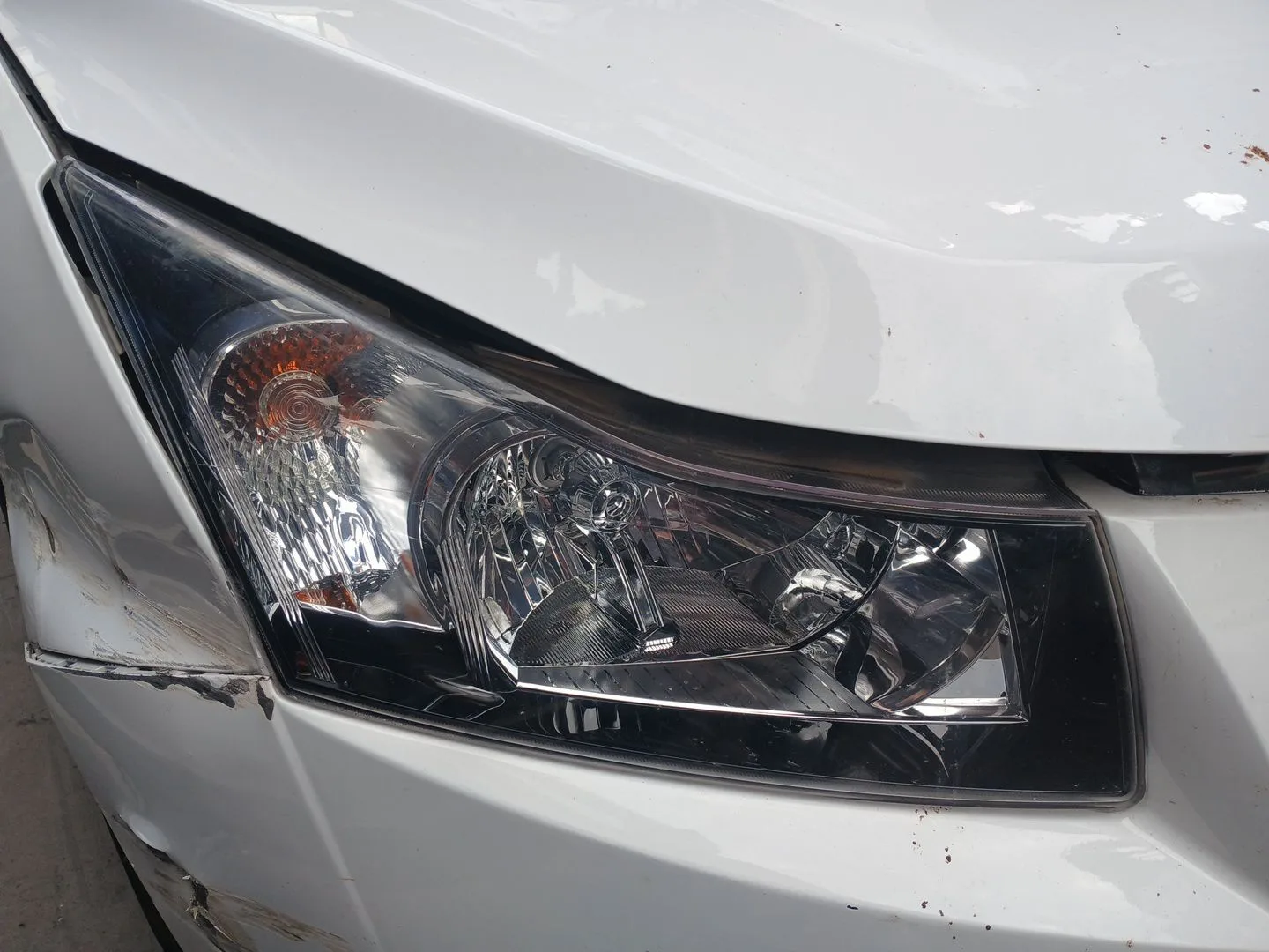 Faro Derecho para Chevrolet Cruze (J300)