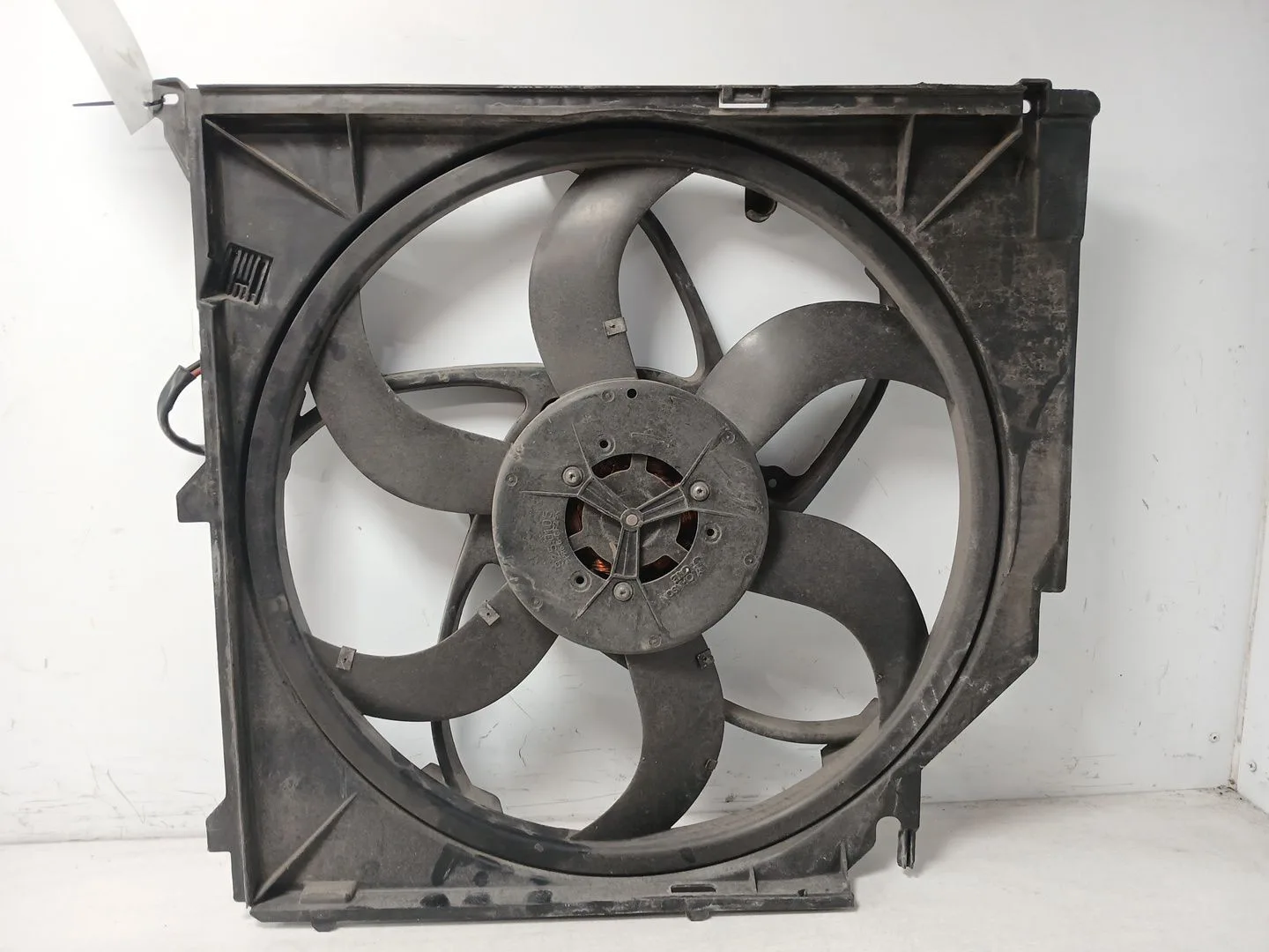 Electroventilador para Bmw X3 (E83)