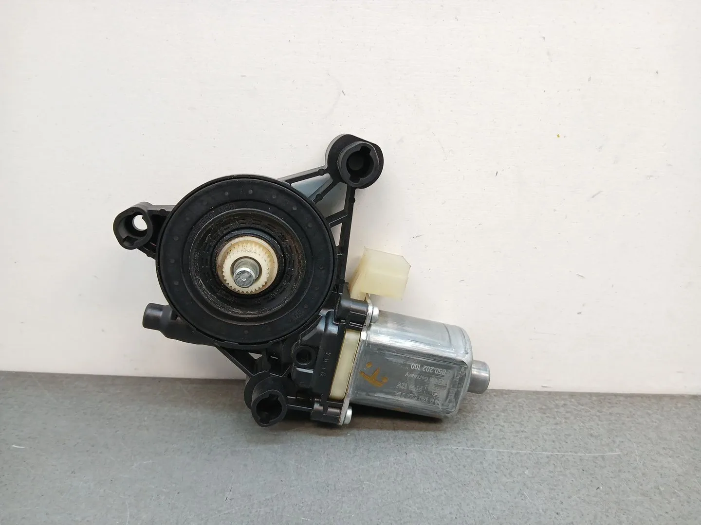 Motor Elevalunas Delantero Derecho para Seat Leon (5F1)