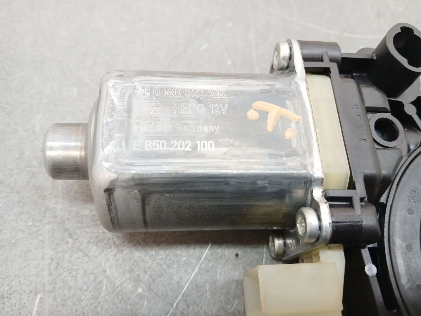 Motor Elevalunas Delantero Derecho para Seat Leon (5F1)