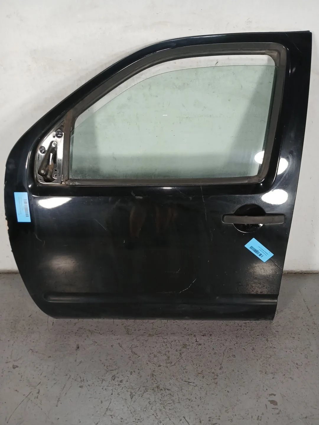 Puerta Delantera Izquierda para Nissan Navara Np300 (D40)
