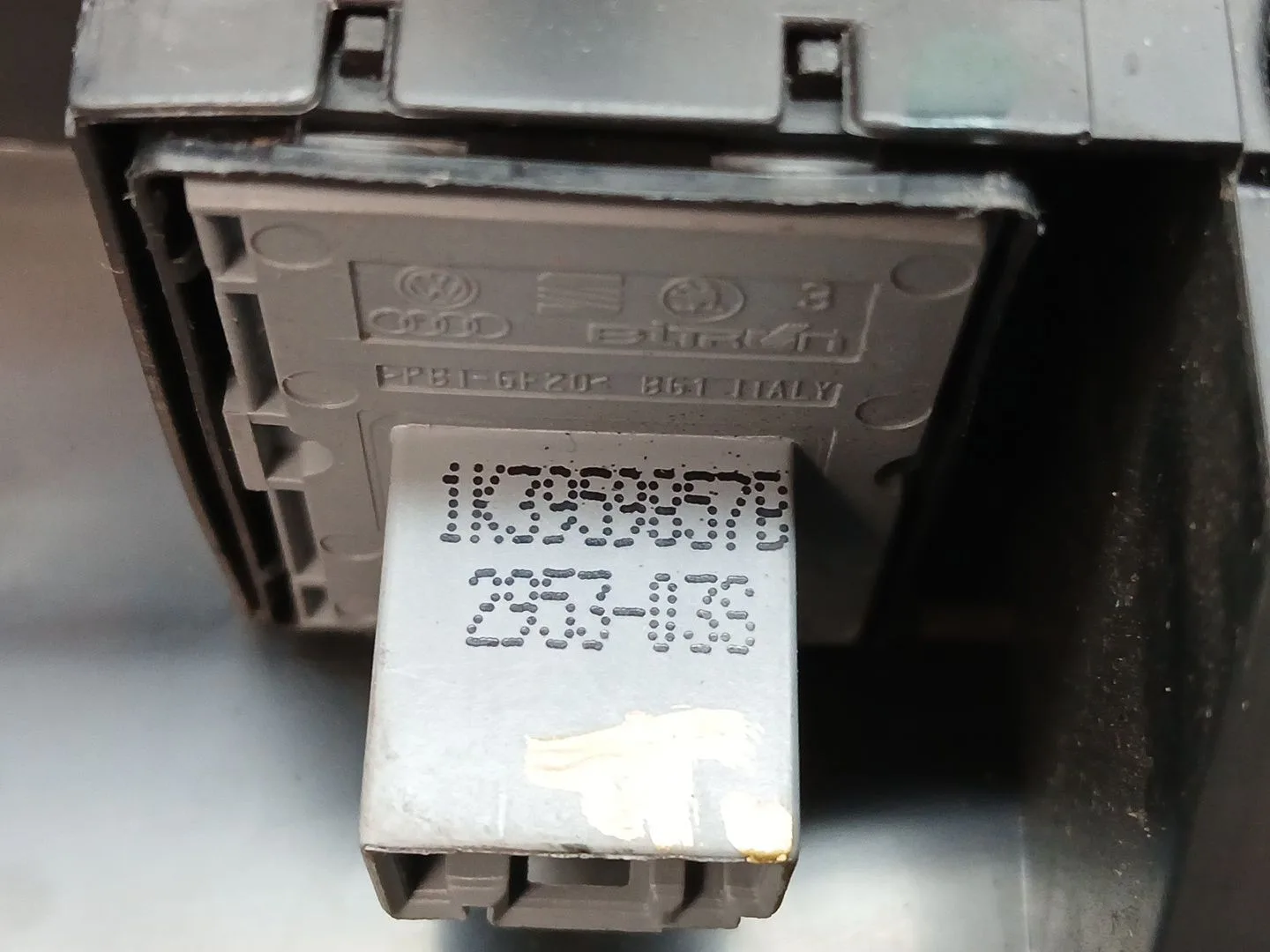 Mando Elevalunas Delantero Izquierdo para Seat Ibiza Sc (6J1)