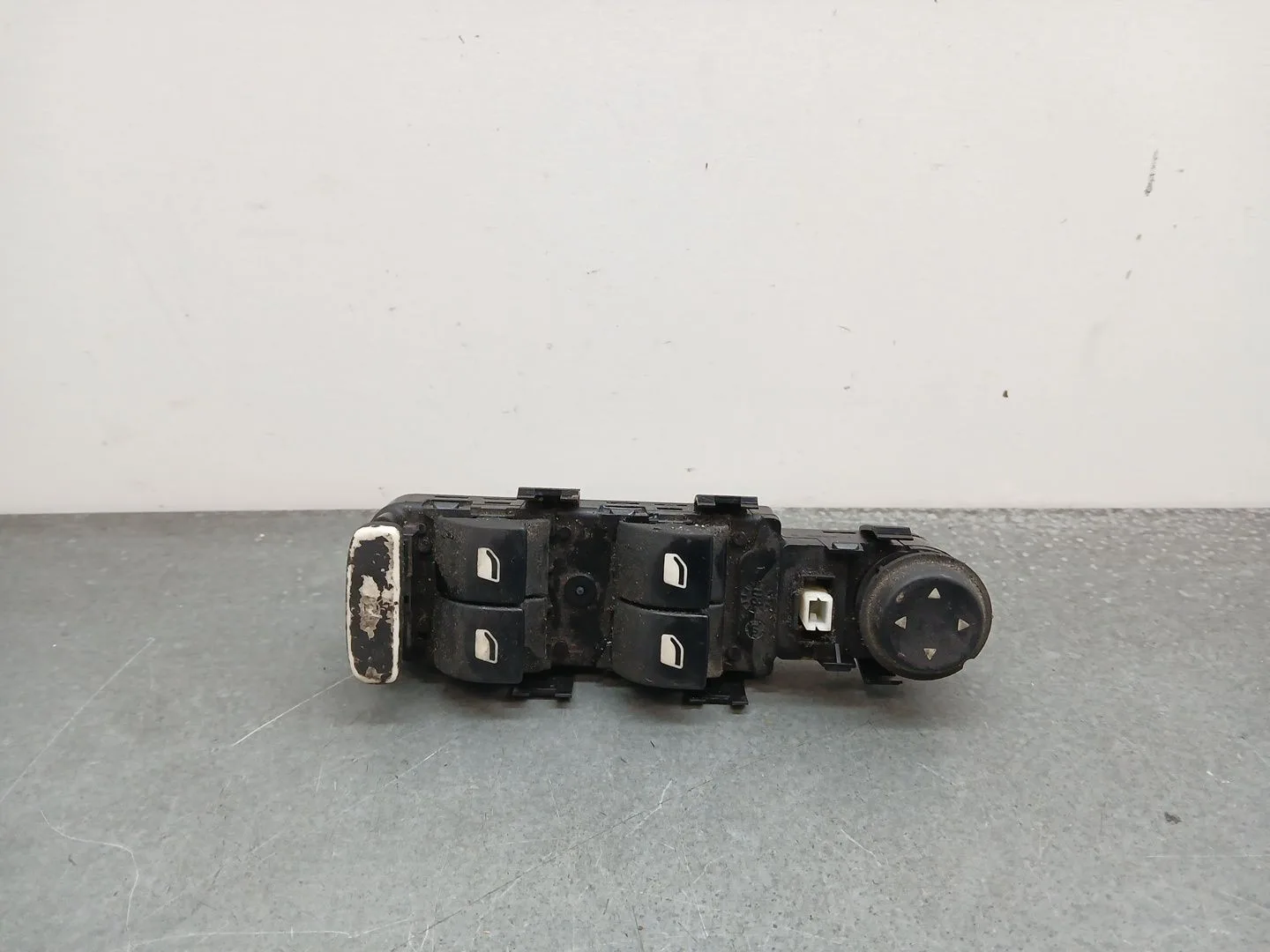 Mando Elevalunas Delantero Izquierdo para Citroën C4 Berlina