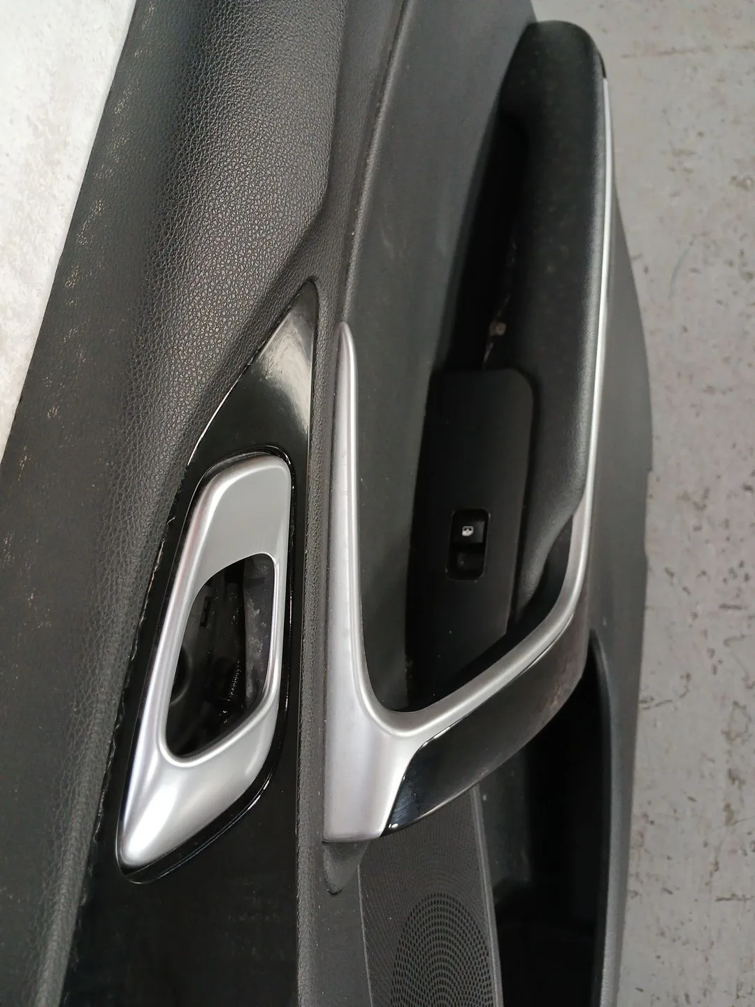 Guarnecido Puerta Delantera Derecha para Kia Ceed