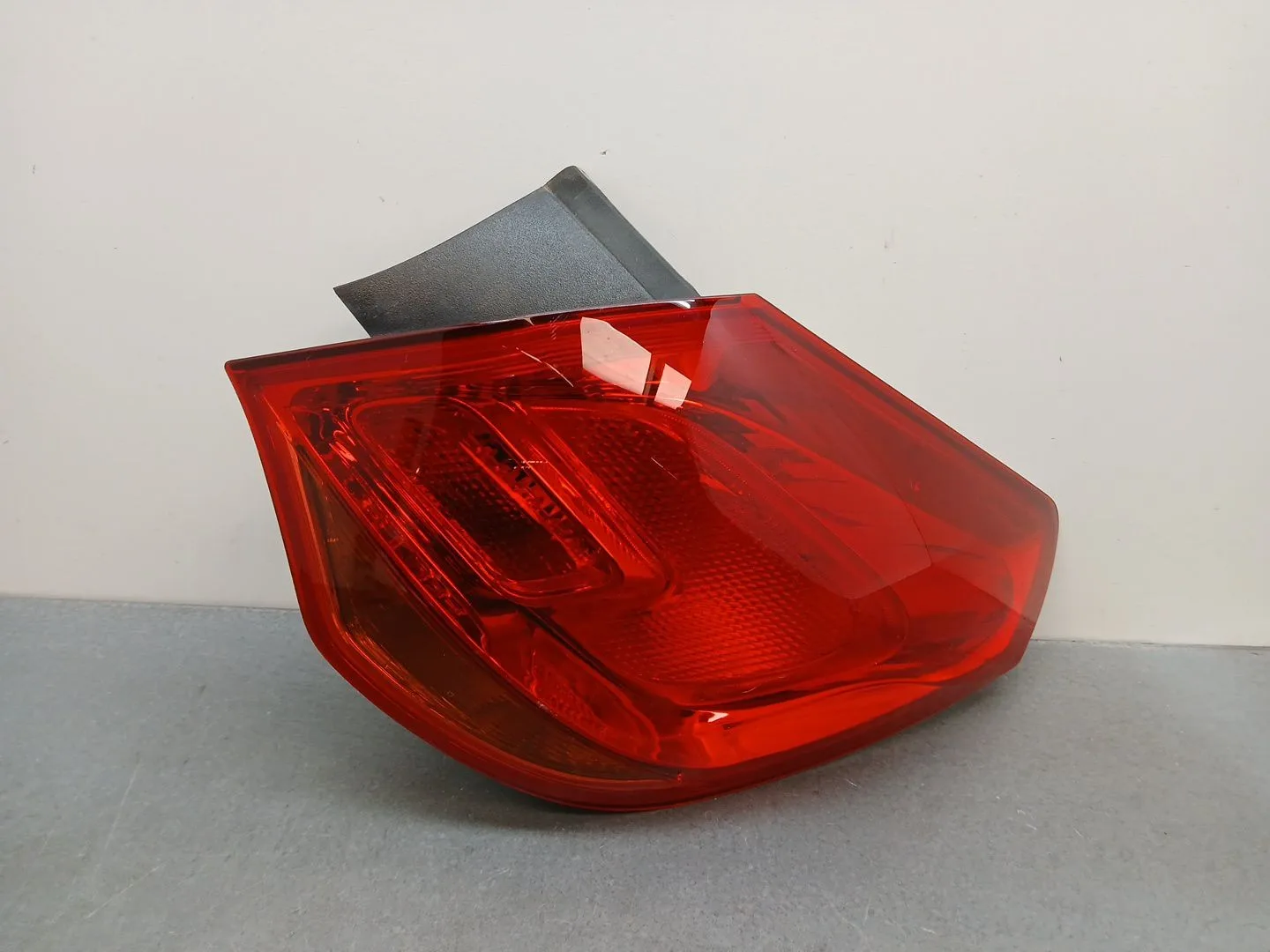 Piloto Trasero Derecho para Opel Astra J (P10)