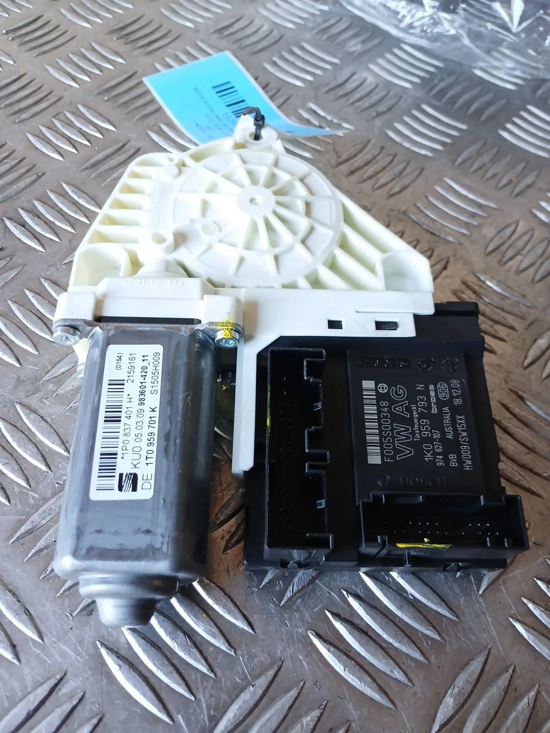 Motor Elevalunas Delantero Izquierdo para Seat Leon (1P1)