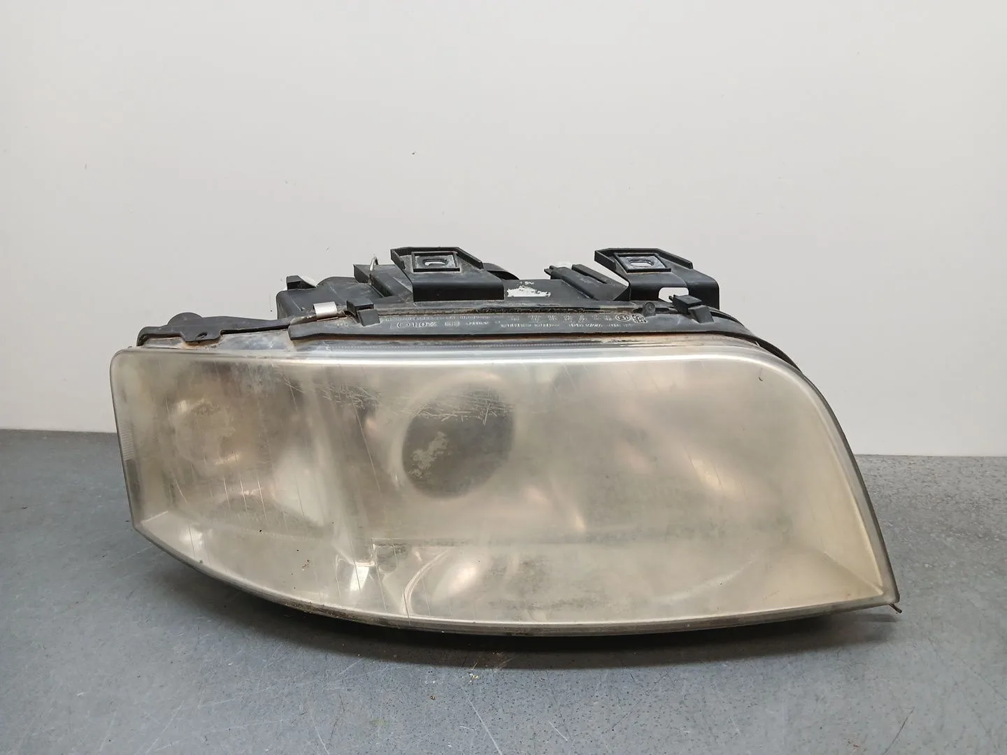 Faro Derecho para Audi A6 C5 Avant (4B5, 4B6)