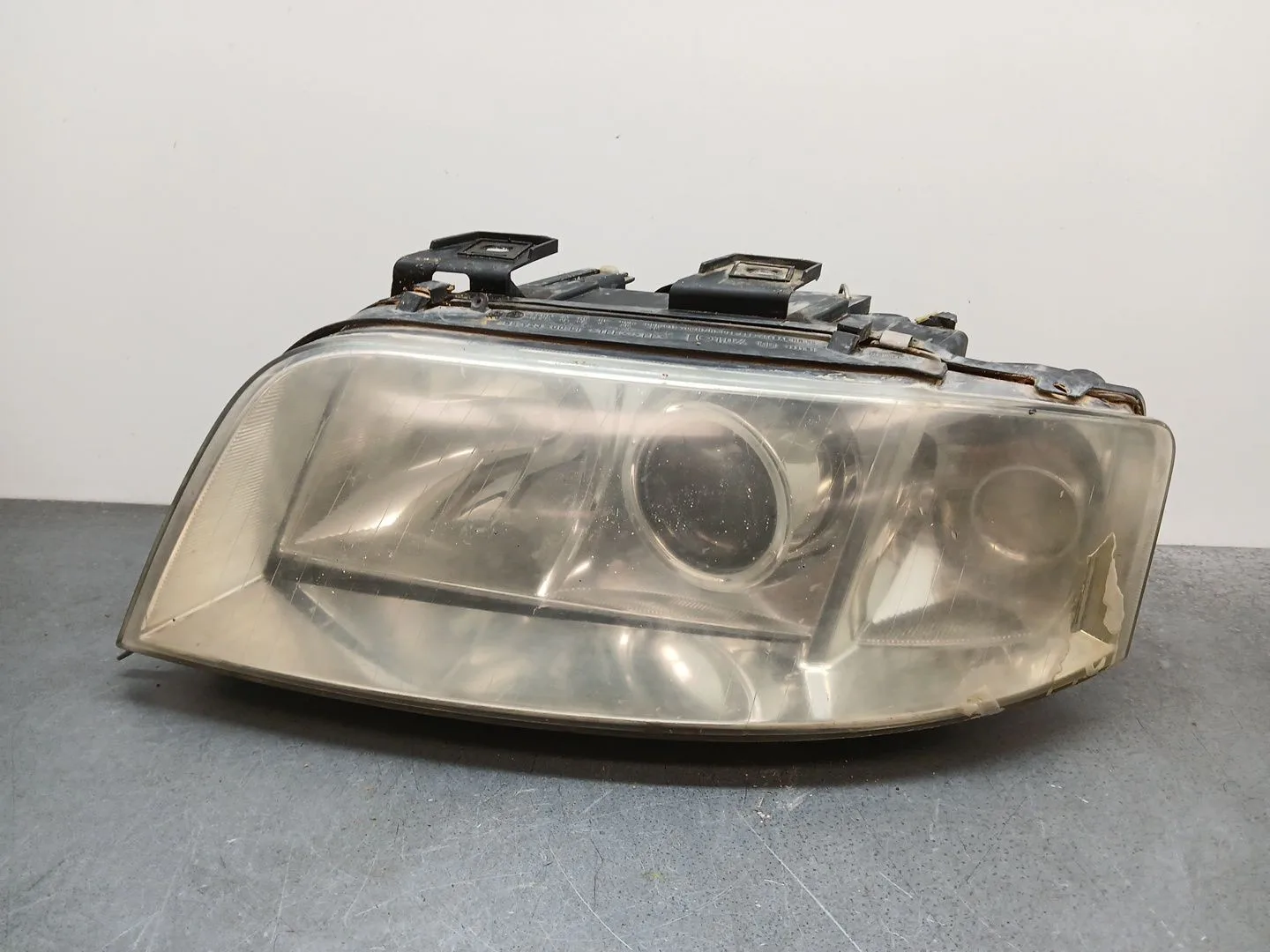 Faro Izquierdo para Audi A6 C5 Avant (4B5, 4B6)