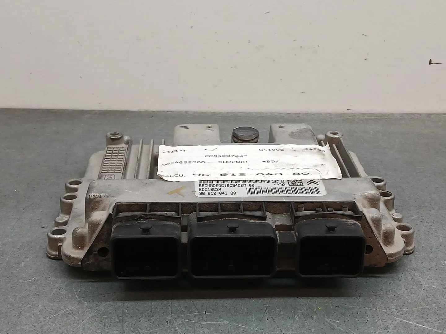 Centralita Motor Uce para Citroën C4 Coupe