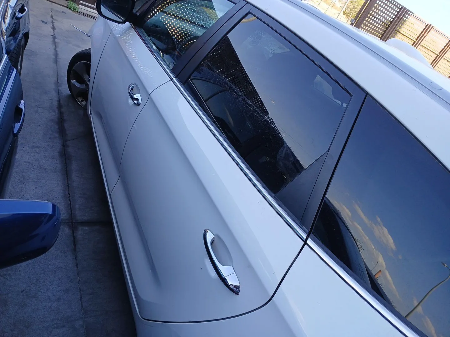 Puerta Trasera Izquierda para Kia Carens Iv