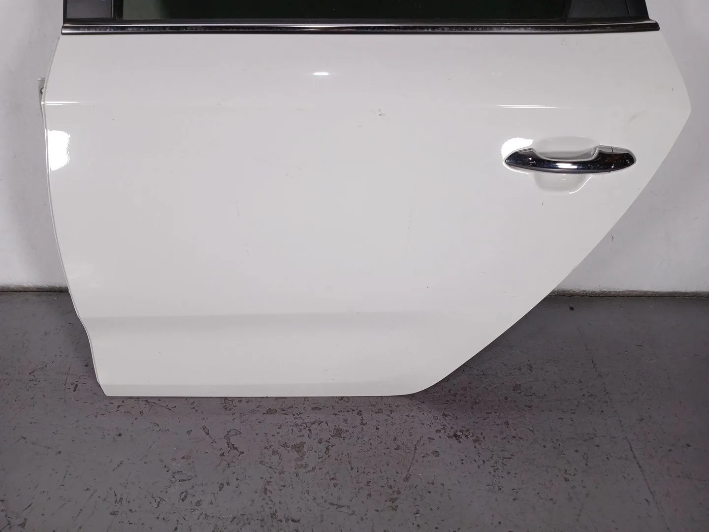Puerta Trasera Izquierda para Kia Carens Iv