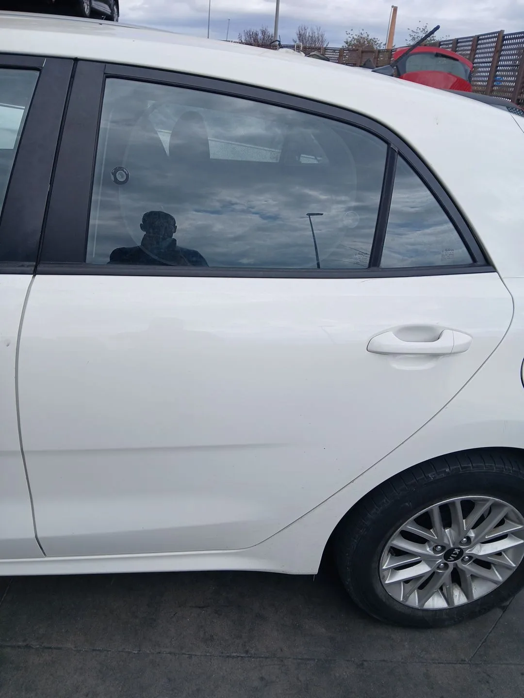 Puerta Trasera Izquierda para Kia Rio Iv (Yb, Sc, Fb)
