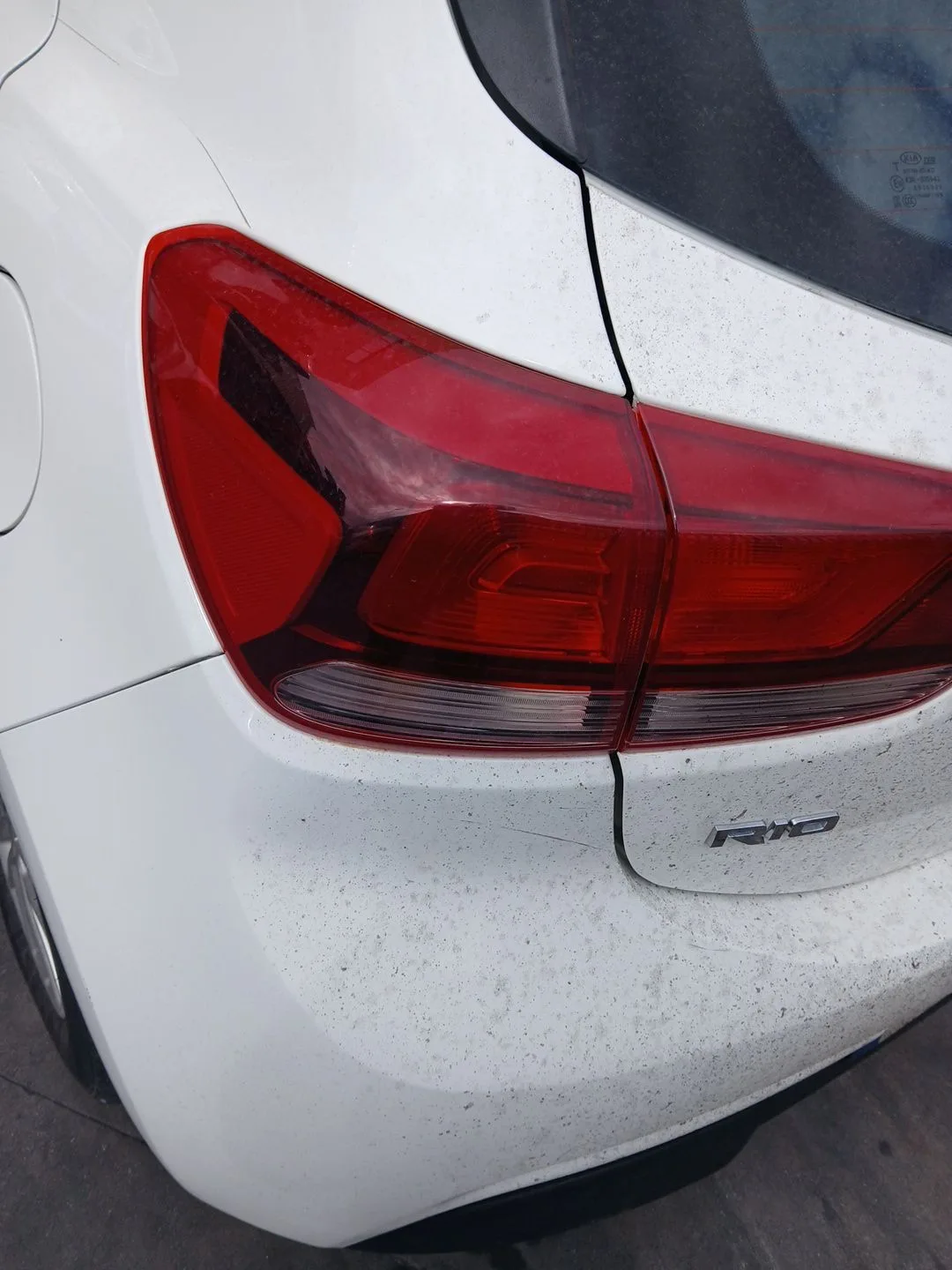 Piloto Trasero Izquierdo para Kia Rio Iv (Yb, Sc, Fb)