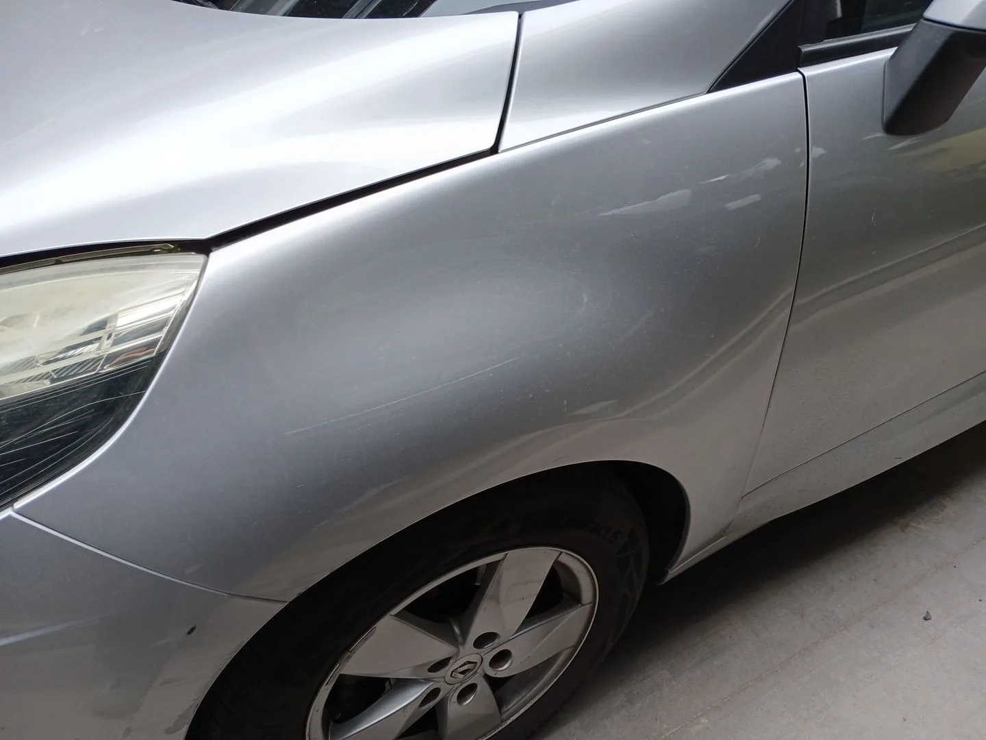 Aleta Delantera Izquierda para Renault Scenic Iii (Jz0/1_)