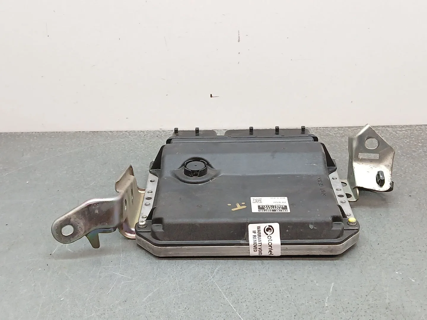 Centralita Motor Uce para Toyota Prius (Nhw30)