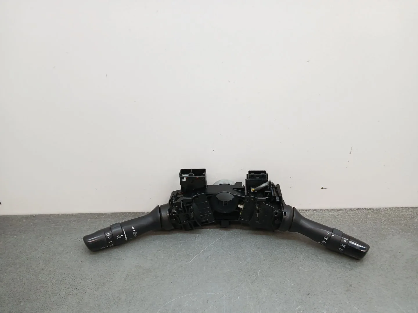 Mando Multifuncion para Toyota Prius (Nhw30)