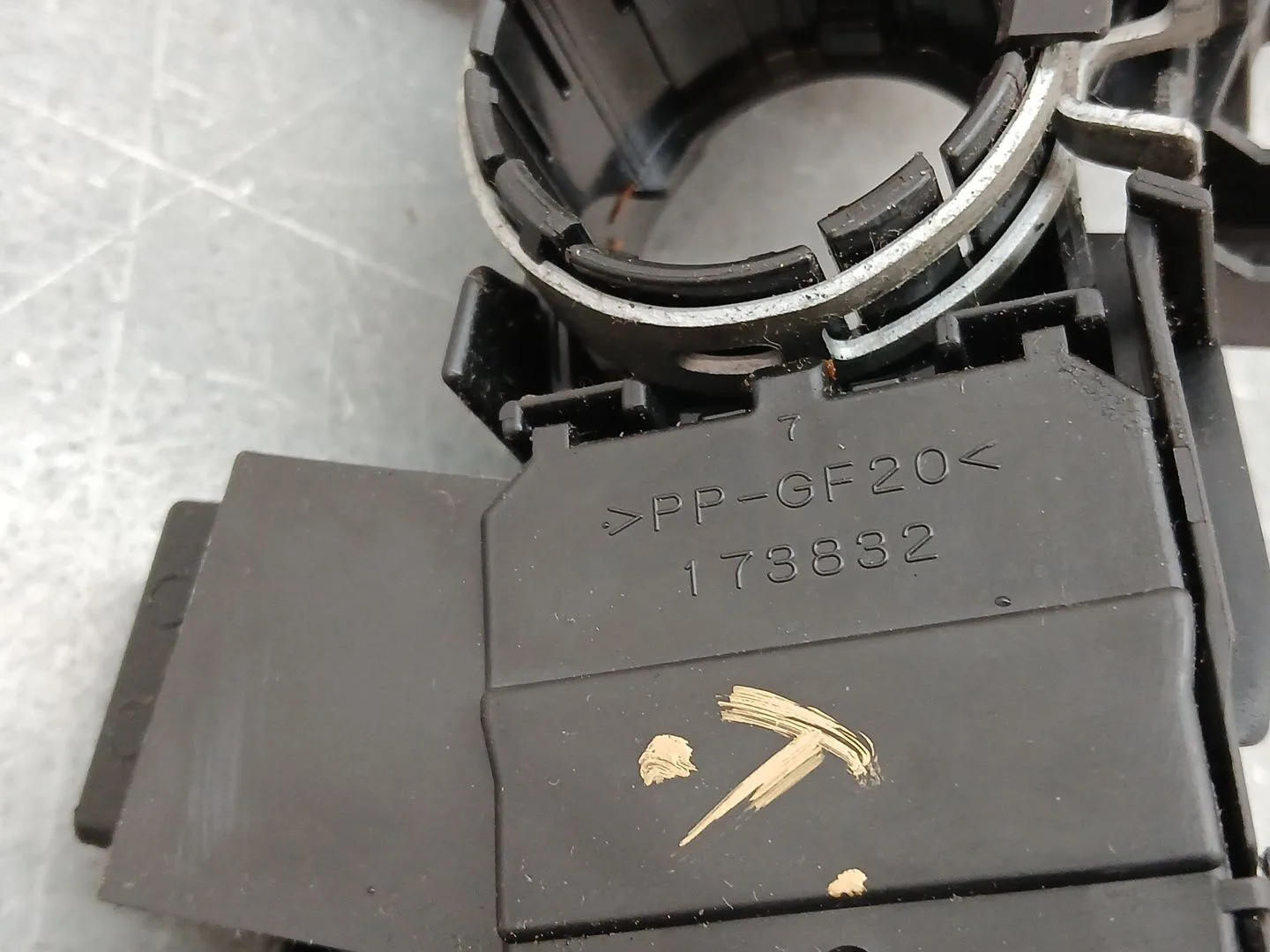 Mando Multifuncion para Toyota Prius (Nhw30)