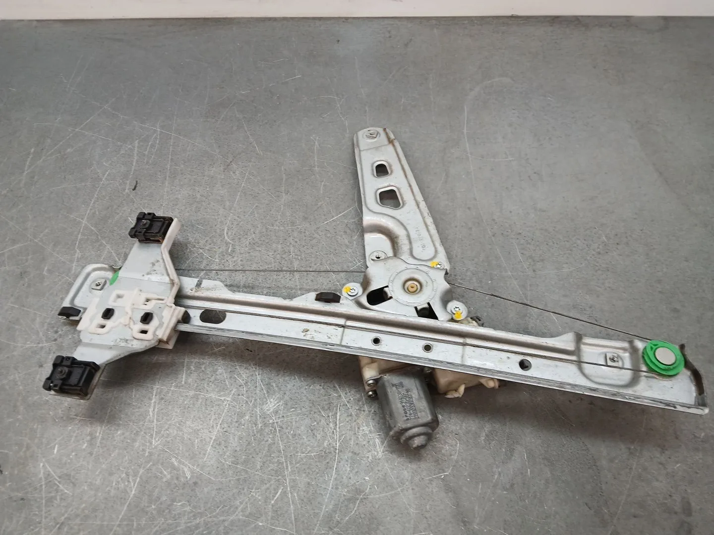 Elevalunas Delantero Izquierdo para Peugeot 5008 (0U_, 0E_)