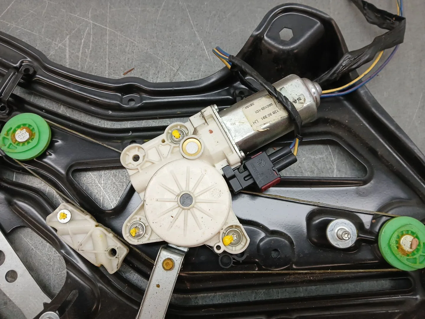 Elevalunas Trasero Izquierdo para Saab 9-3 Descapotable (Ys3F)
