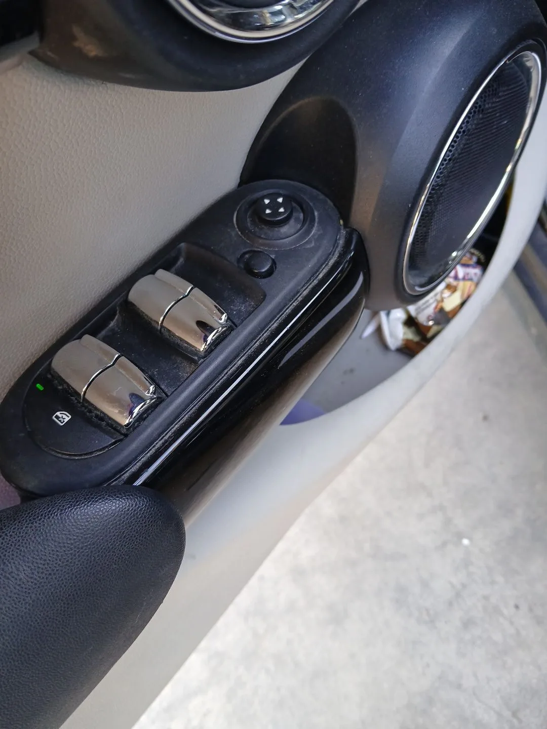 Mando Elevalunas Delantero Izquierdo para Mini Mini (F56)