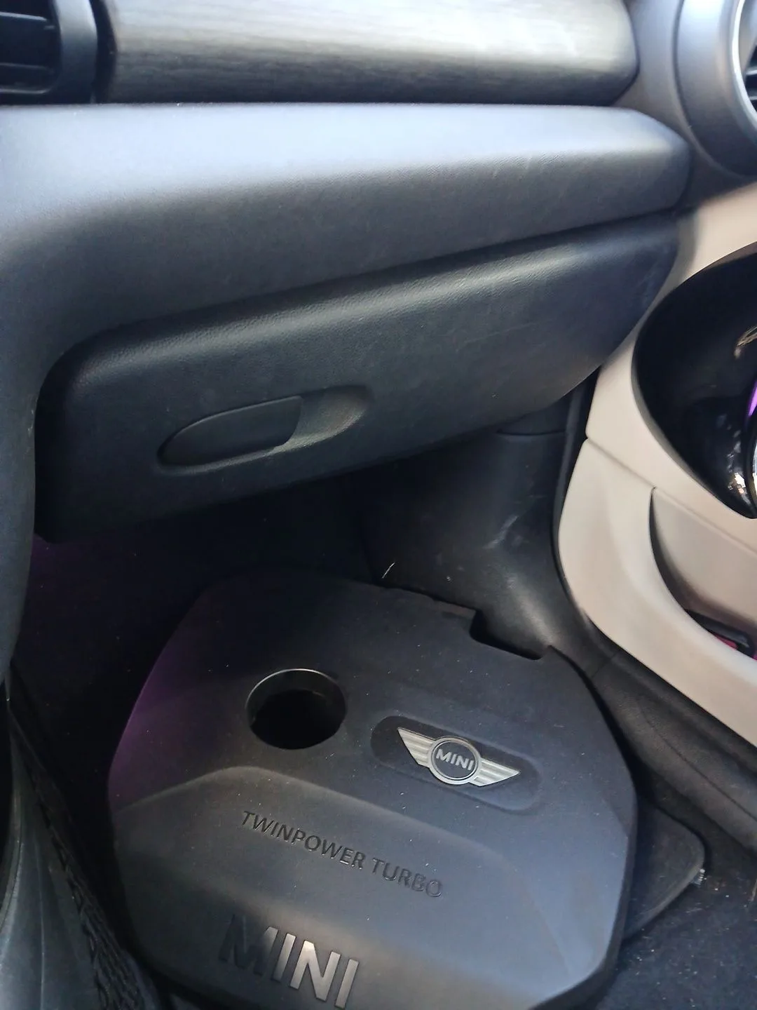 Guantera para Mini Mini (F56)