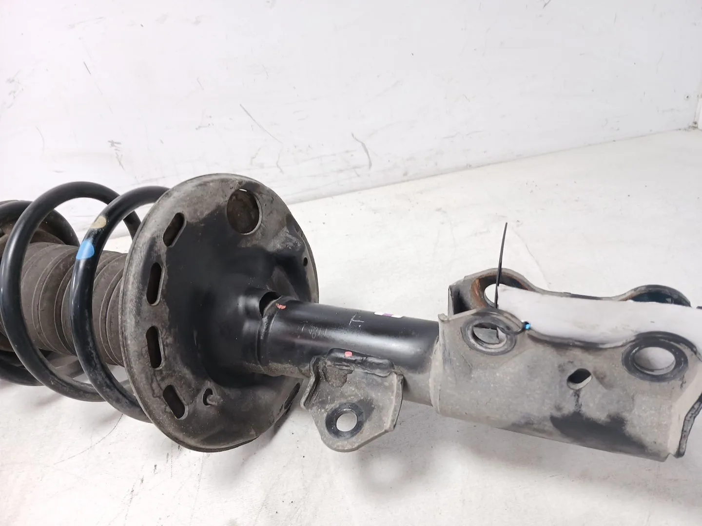 Amortiguador Delantero Izquierdo para Toyota Auris