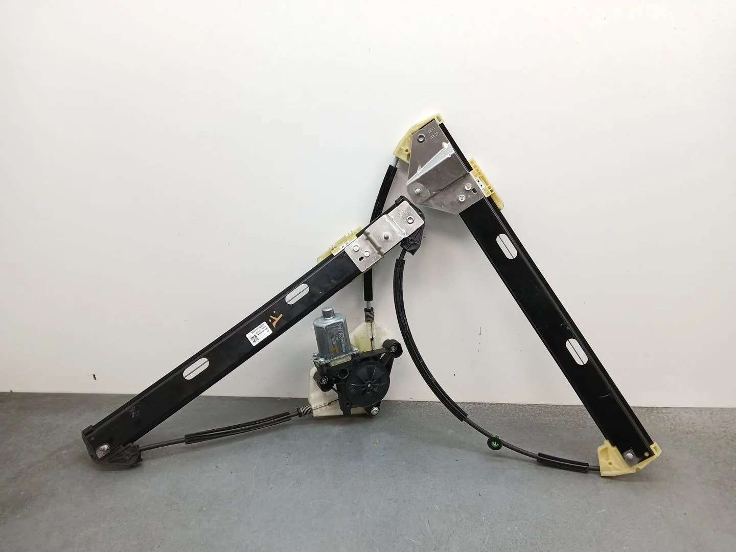 Elevalunas Delantero Derecho para Audi A1 Sportback (Gba)