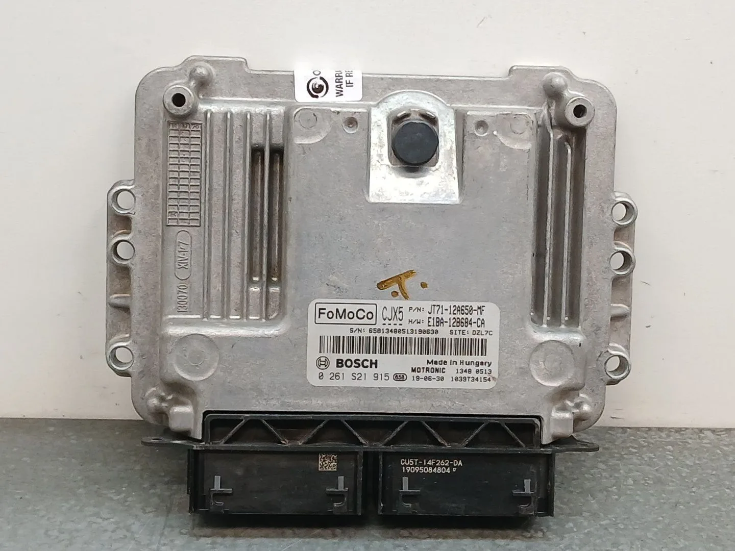 Centralita Motor Uce para Ford Transit Courier