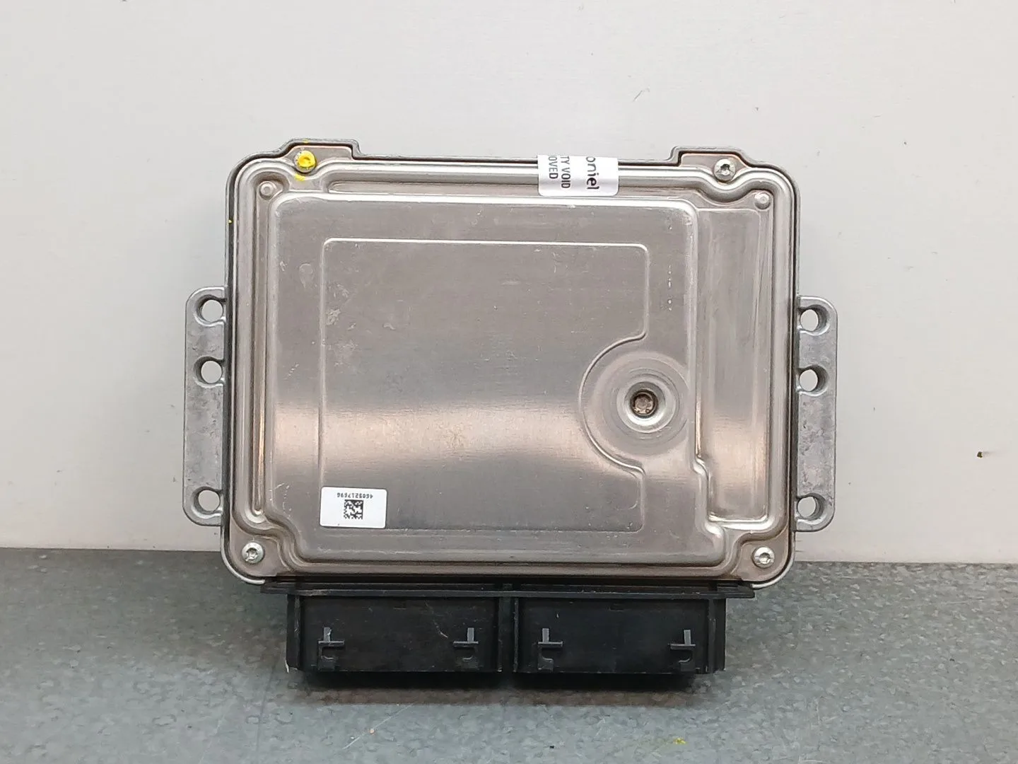 Centralita Motor Uce para Ford Transit Courier