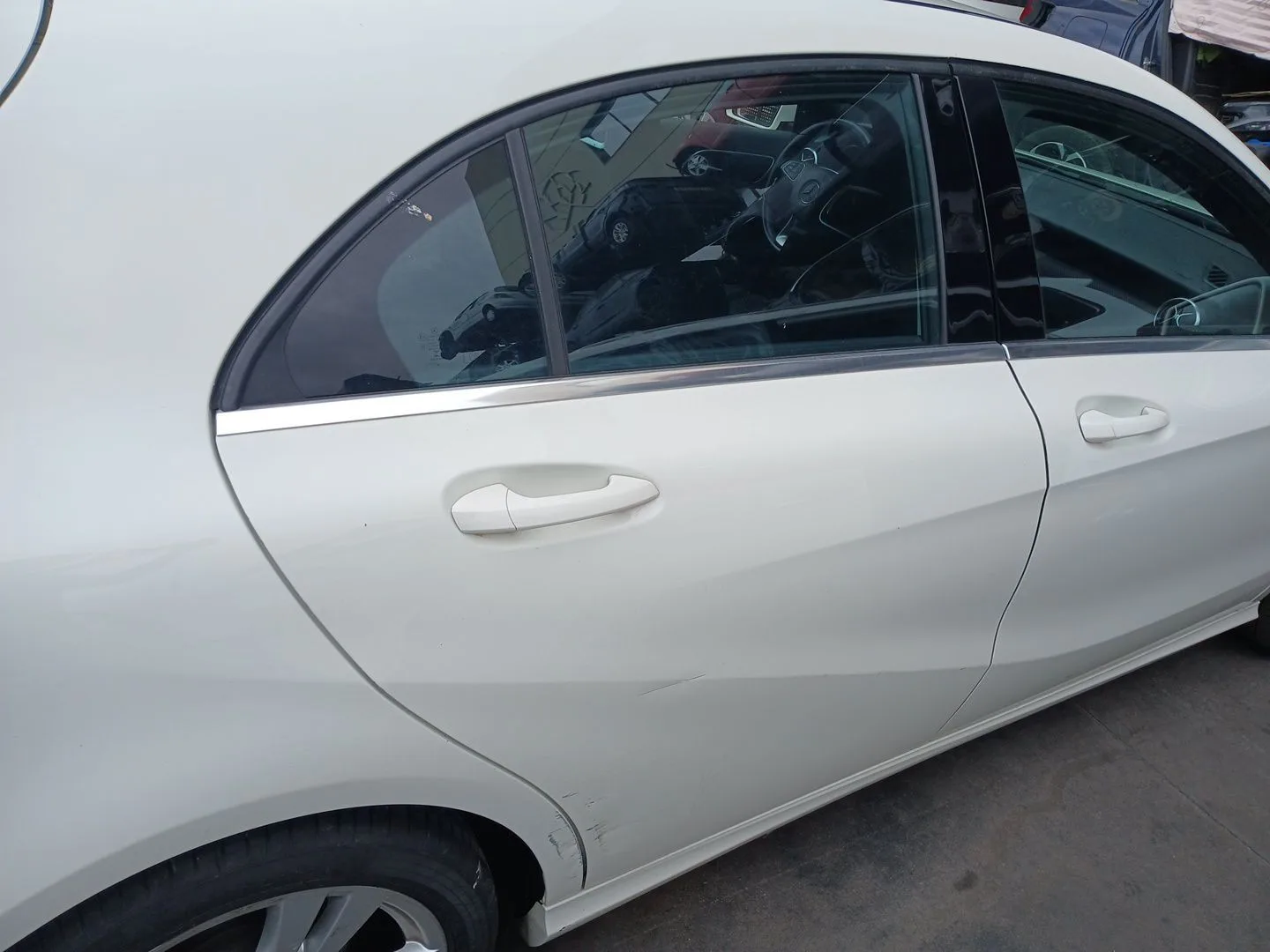 Puerta Trasera Derecha para Mercedes-Benz Clase A (W176)