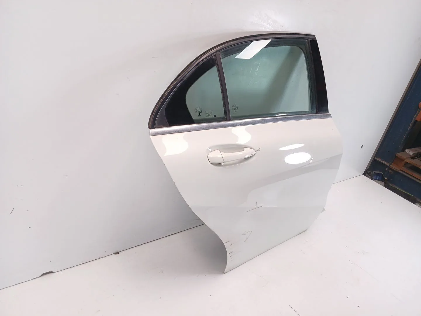 Puerta Trasera Derecha para Mercedes-Benz Clase A (W176)