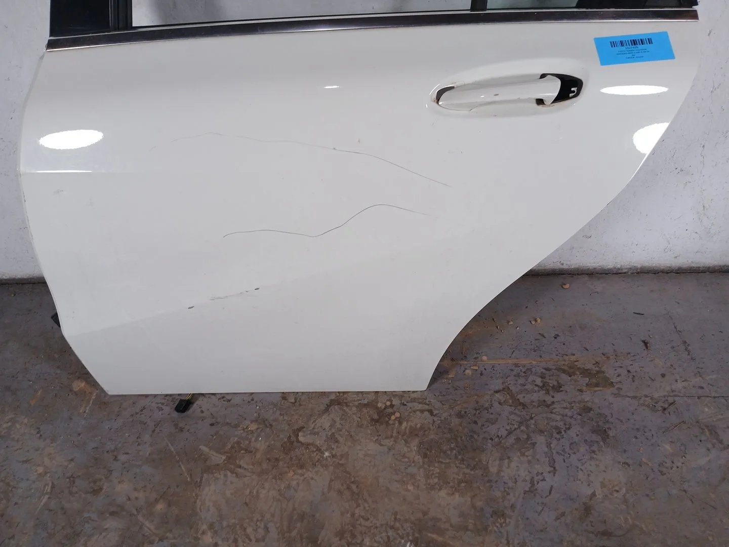 Puerta Trasera Izquierda para Mercedes-Benz Clase A (W176)