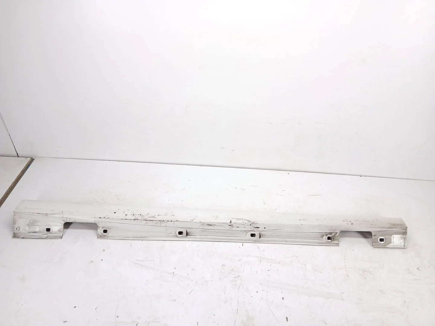 Faldon Lateral para Mercedes-Benz Clase A (W176)