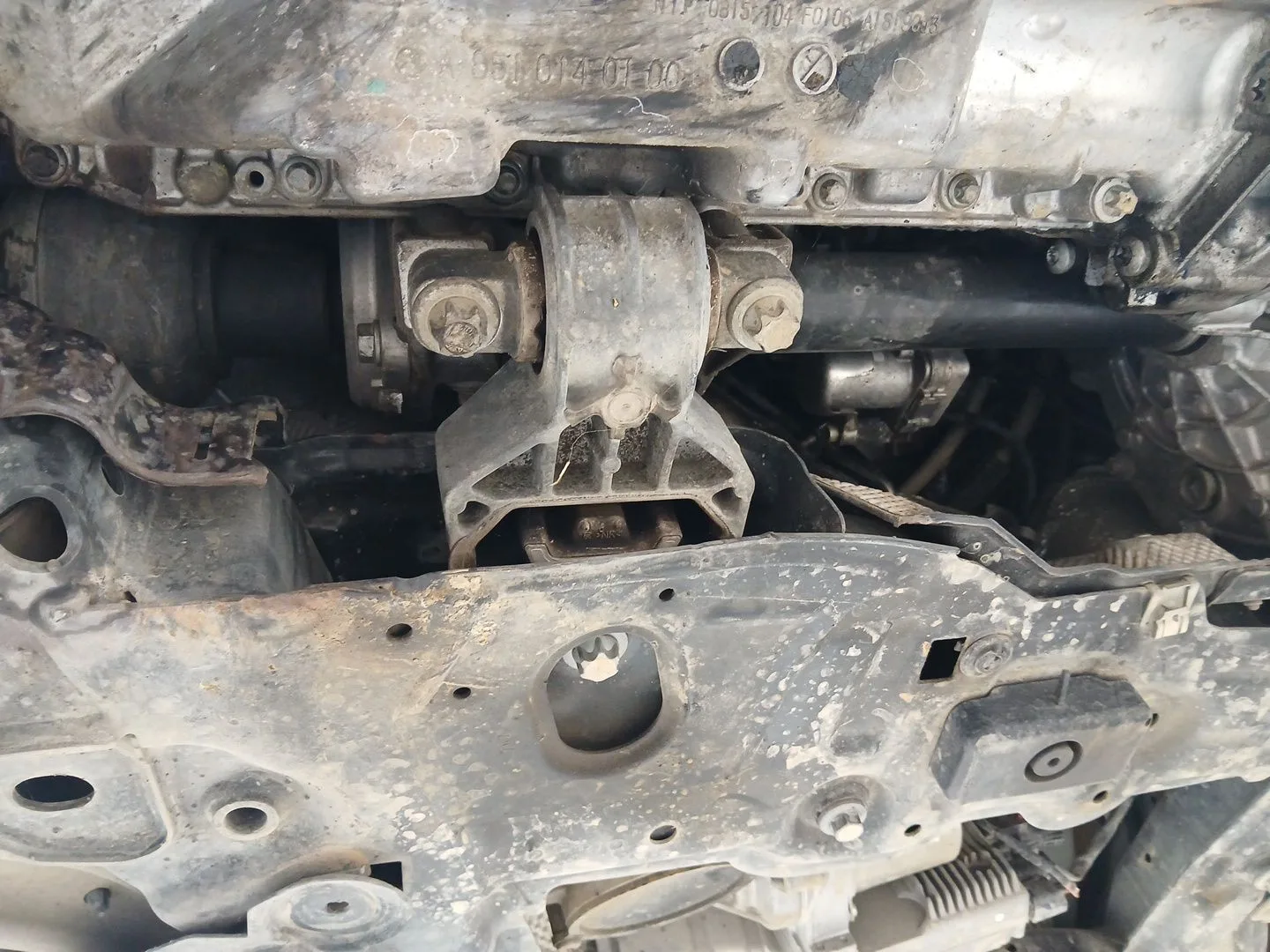Transmision Delantera Derecha para Mercedes-Benz Clase A (W176)