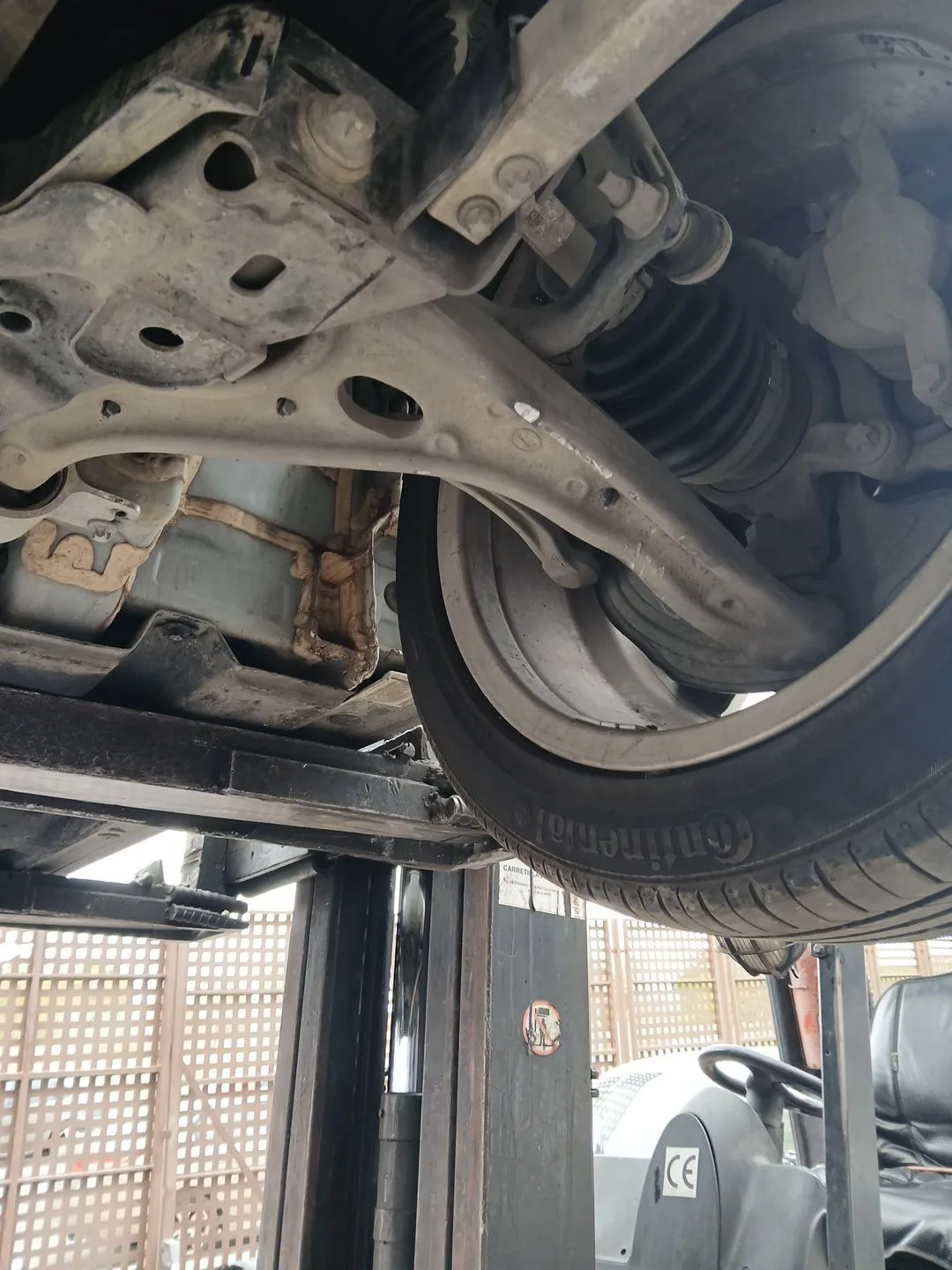 Brazo Suspension Inferior Delantero Izquierdo para Mercedes-Benz Clase A (W176)