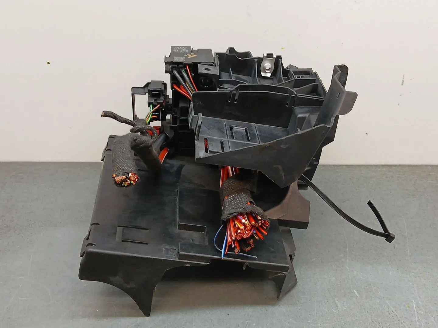 Caja Reles / Fusibles para Audi A1 Sportback (Gba)