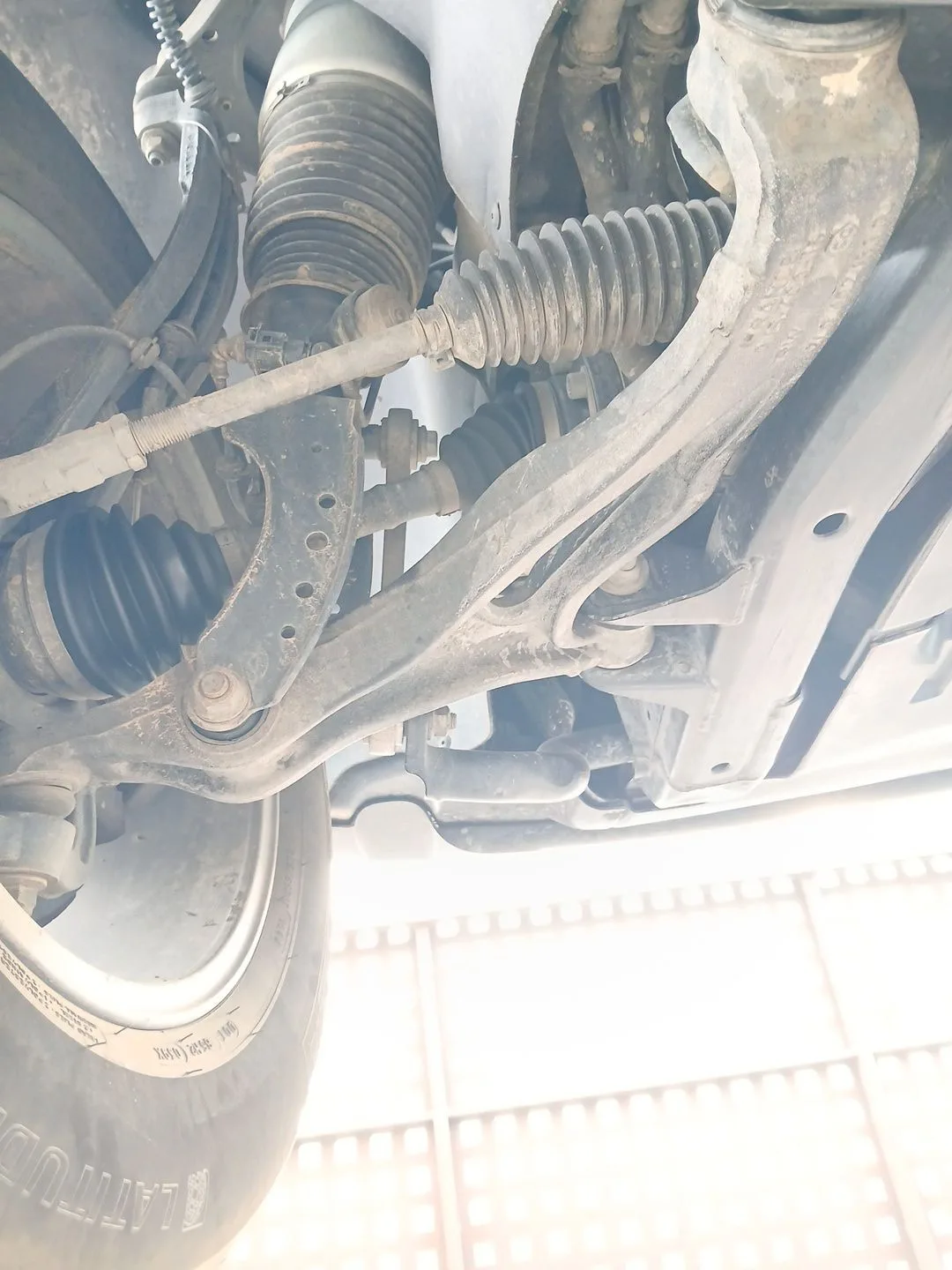 Brazo Suspension Inferior Delantero Izquierdo para Volkswagen Touareg (7La, 7L6, 7L7)