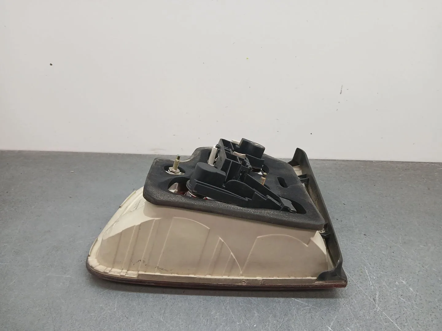 Piloto Trasero Izquierdo Interior para Volkswagen Touareg (7La, 7L6, 7L7)
