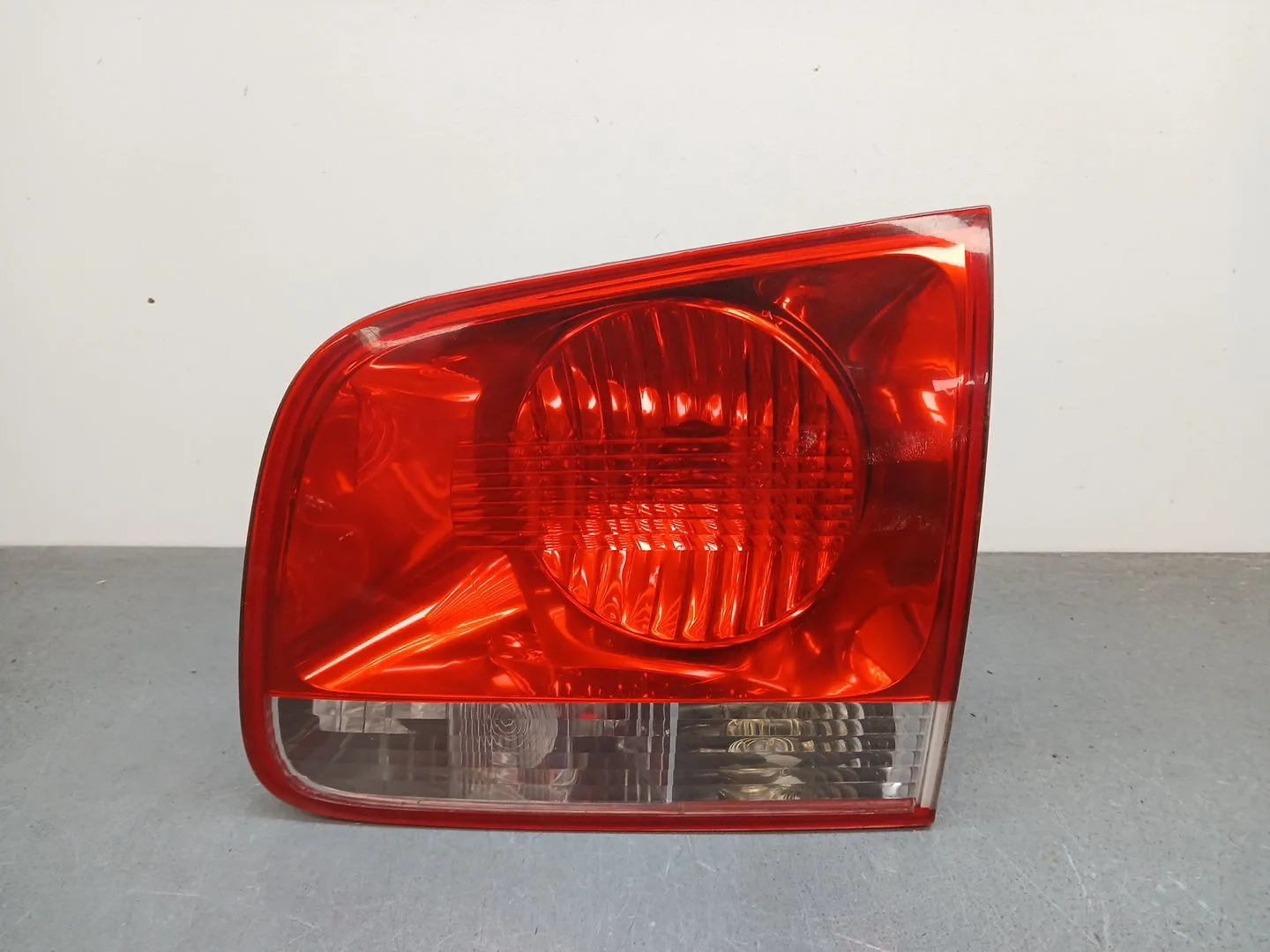 Piloto Trasero Derecho Interior para Volkswagen Touareg (7La, 7L6, 7L7)