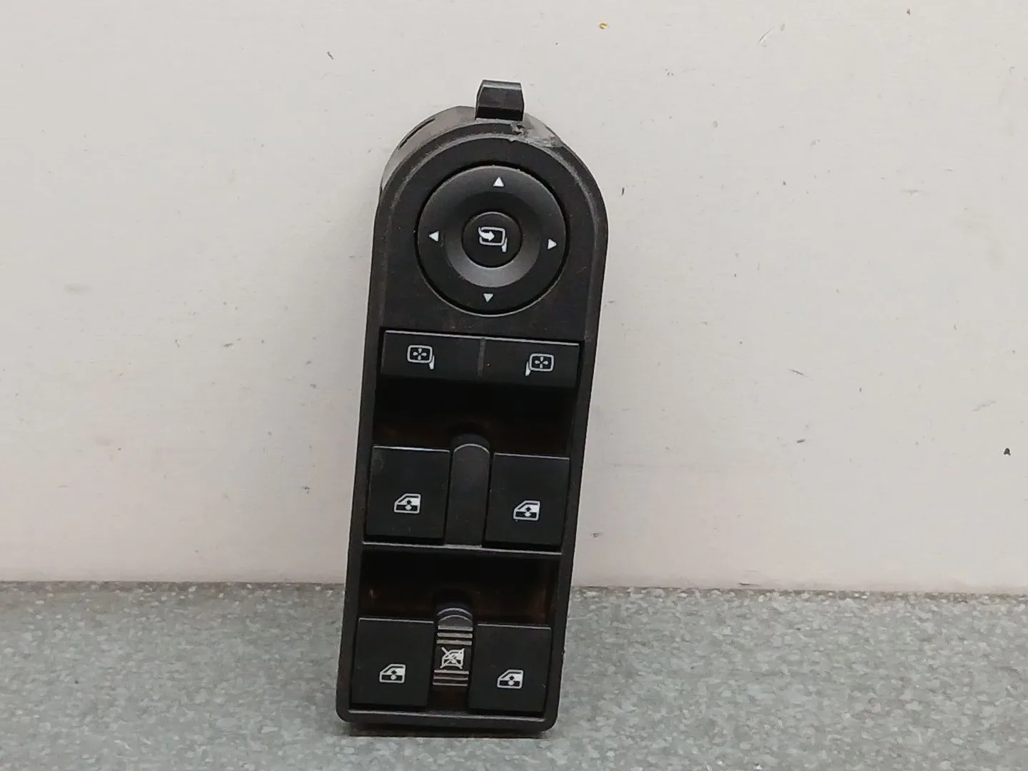 Mando Elevalunas Delantero Izquierdo para Opel Astra H (A04)