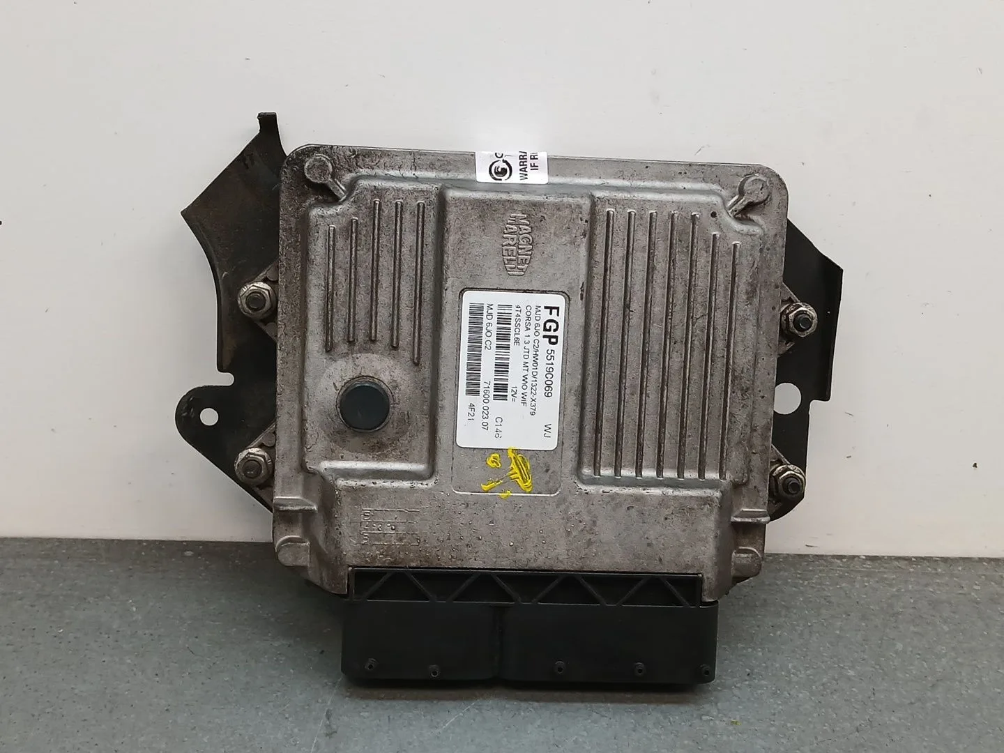 Centralita Motor Uce para Opel Corsa C (X01)