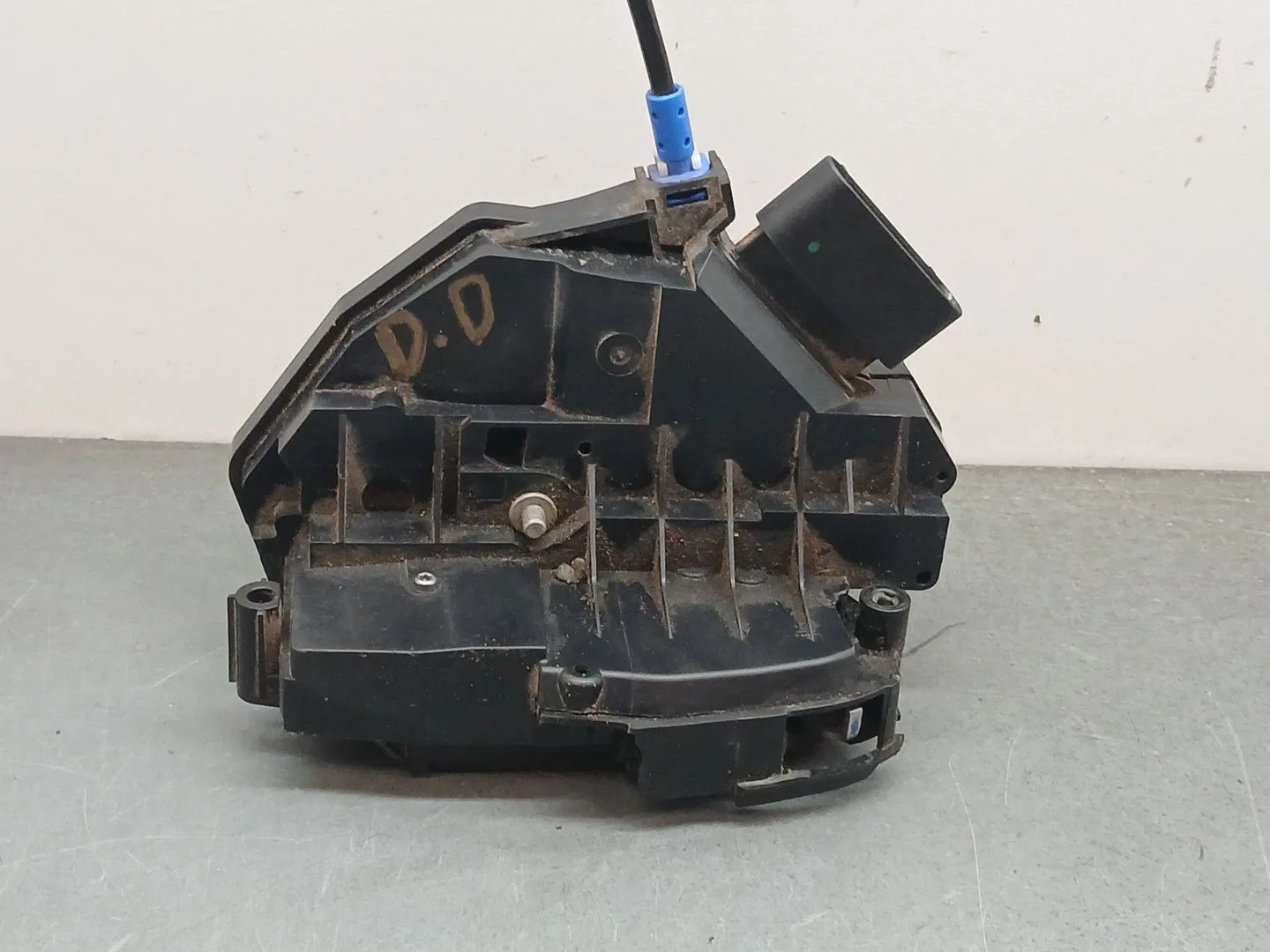 Cerradura Puerta Delantera Derecha para Ford Fiesta (Ccn)