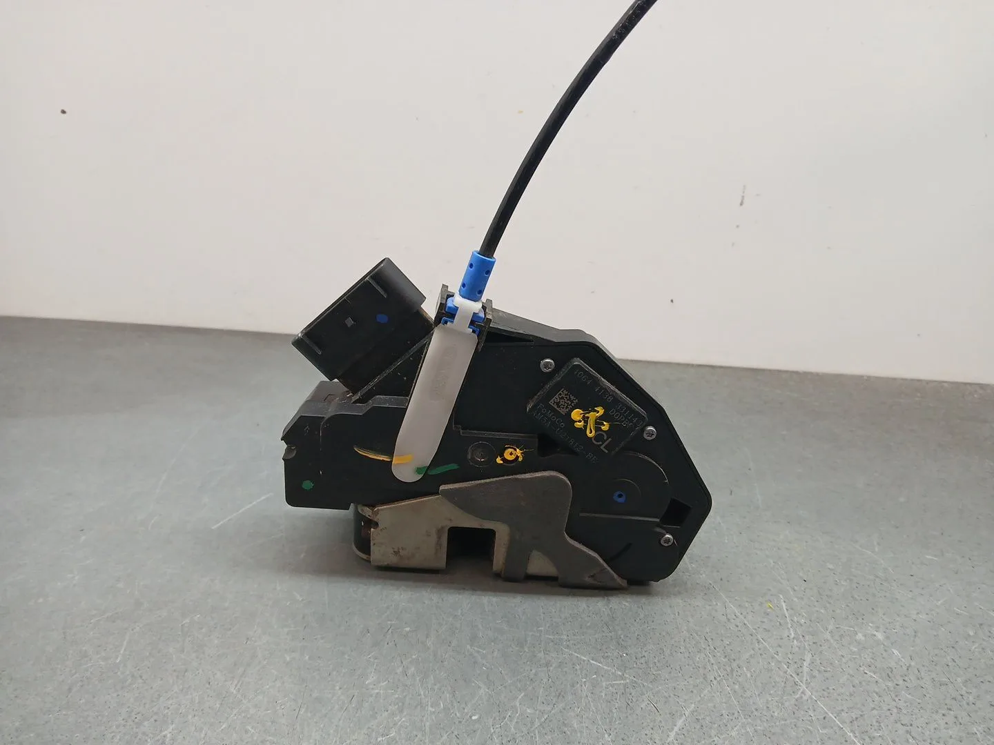 Cerradura Puerta Delantera Derecha para Ford Fiesta (Ccn)