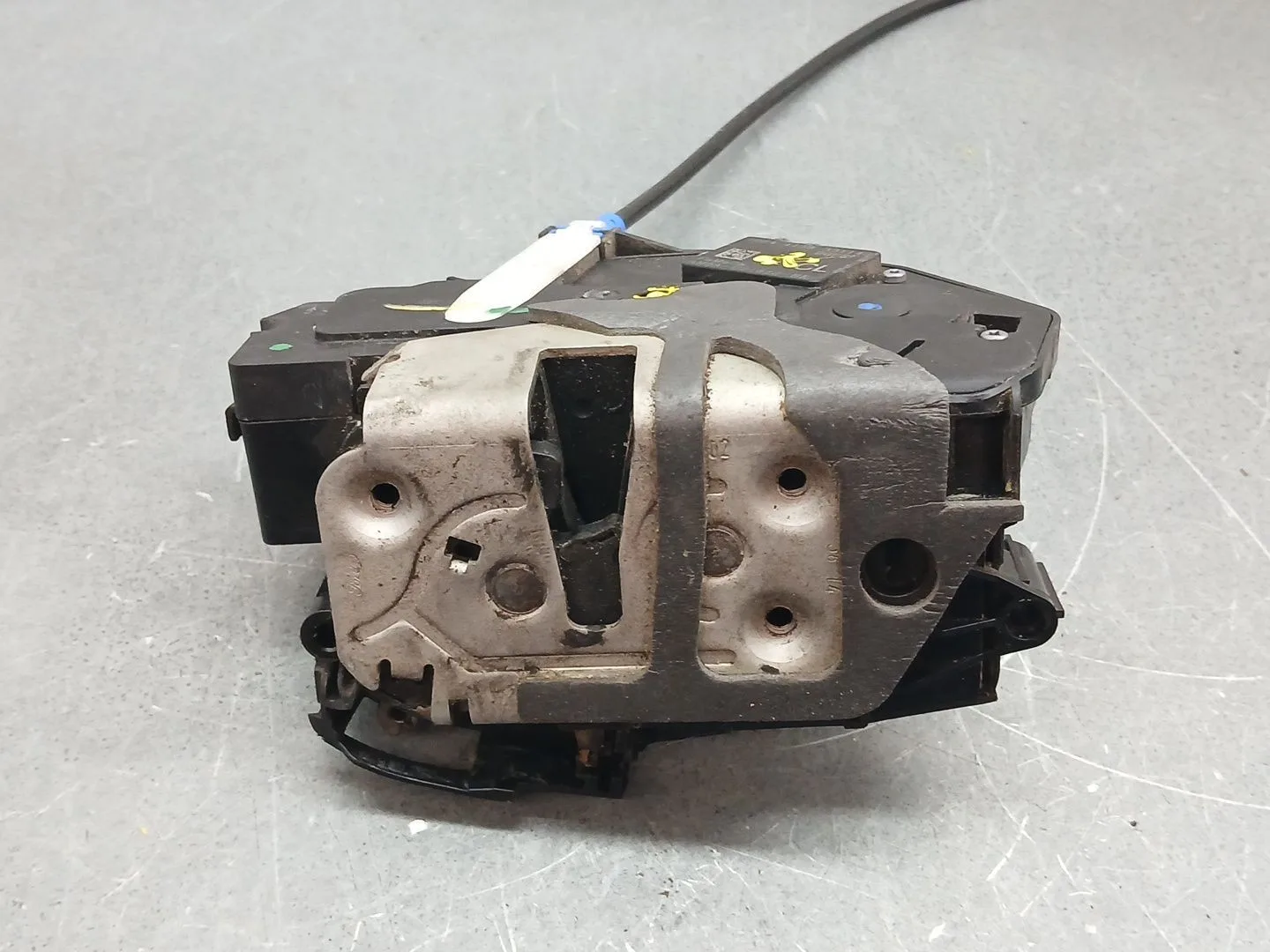 Cerradura Puerta Delantera Derecha para Ford Fiesta (Ccn)