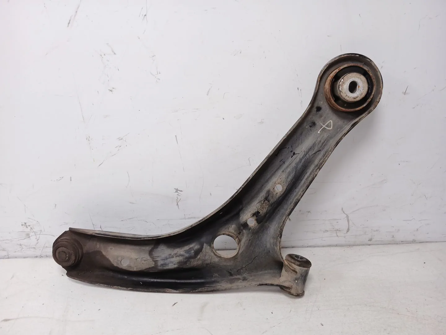 Brazo Suspension Inferior Delantero Izquierdo para Ford Fiesta (Ccn)