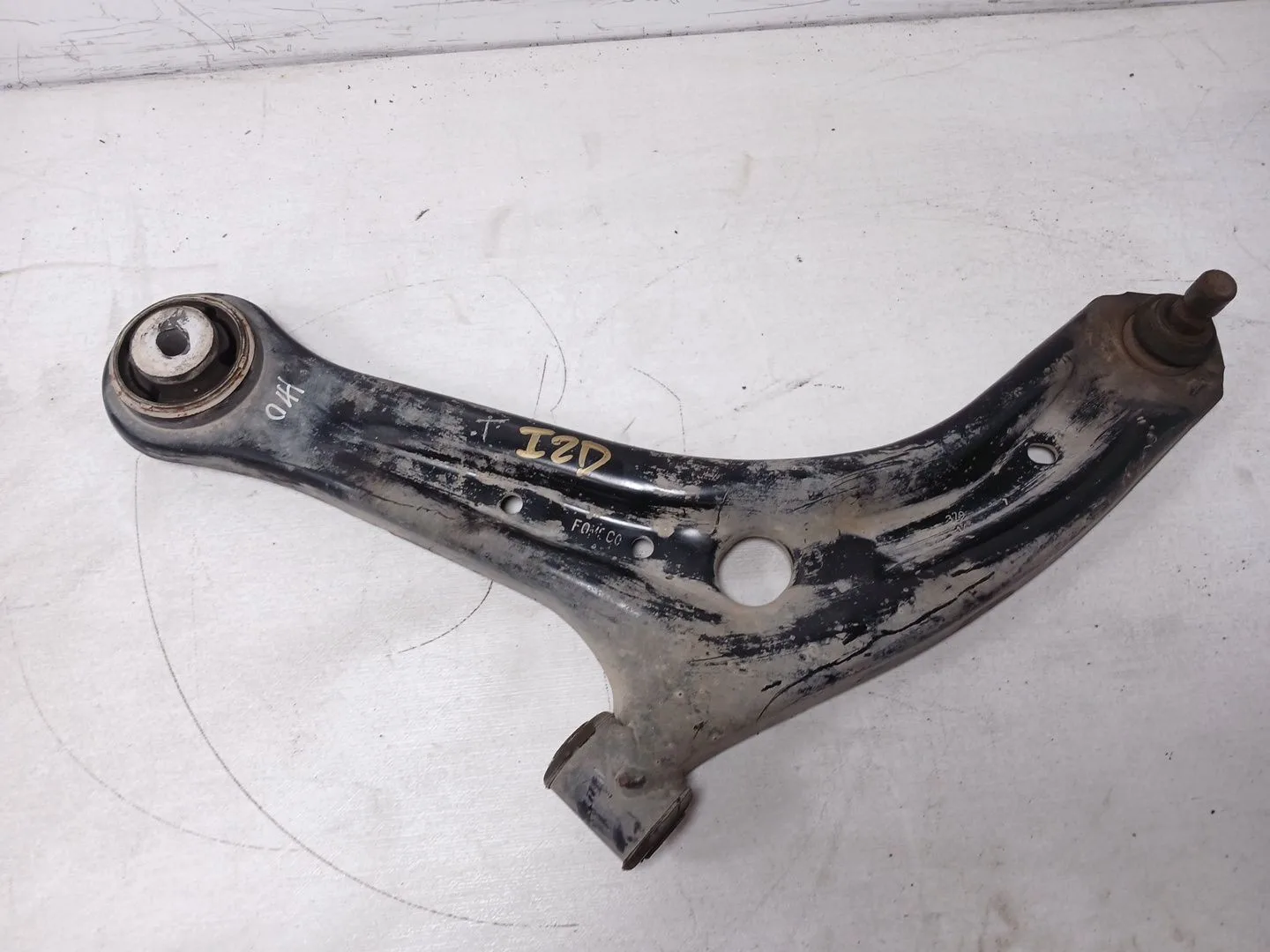 Brazo Suspension Inferior Delantero Izquierdo para Ford Fiesta (Ccn)