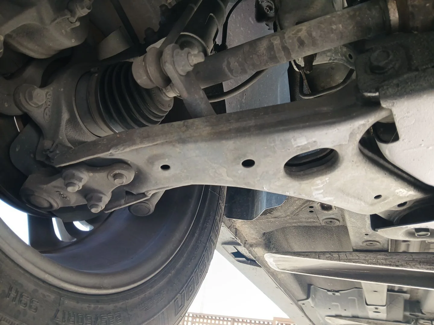 Brazo Suspension Inferior Delantero Derecho para Hyundai Ix35 (Lm, El, Elh)