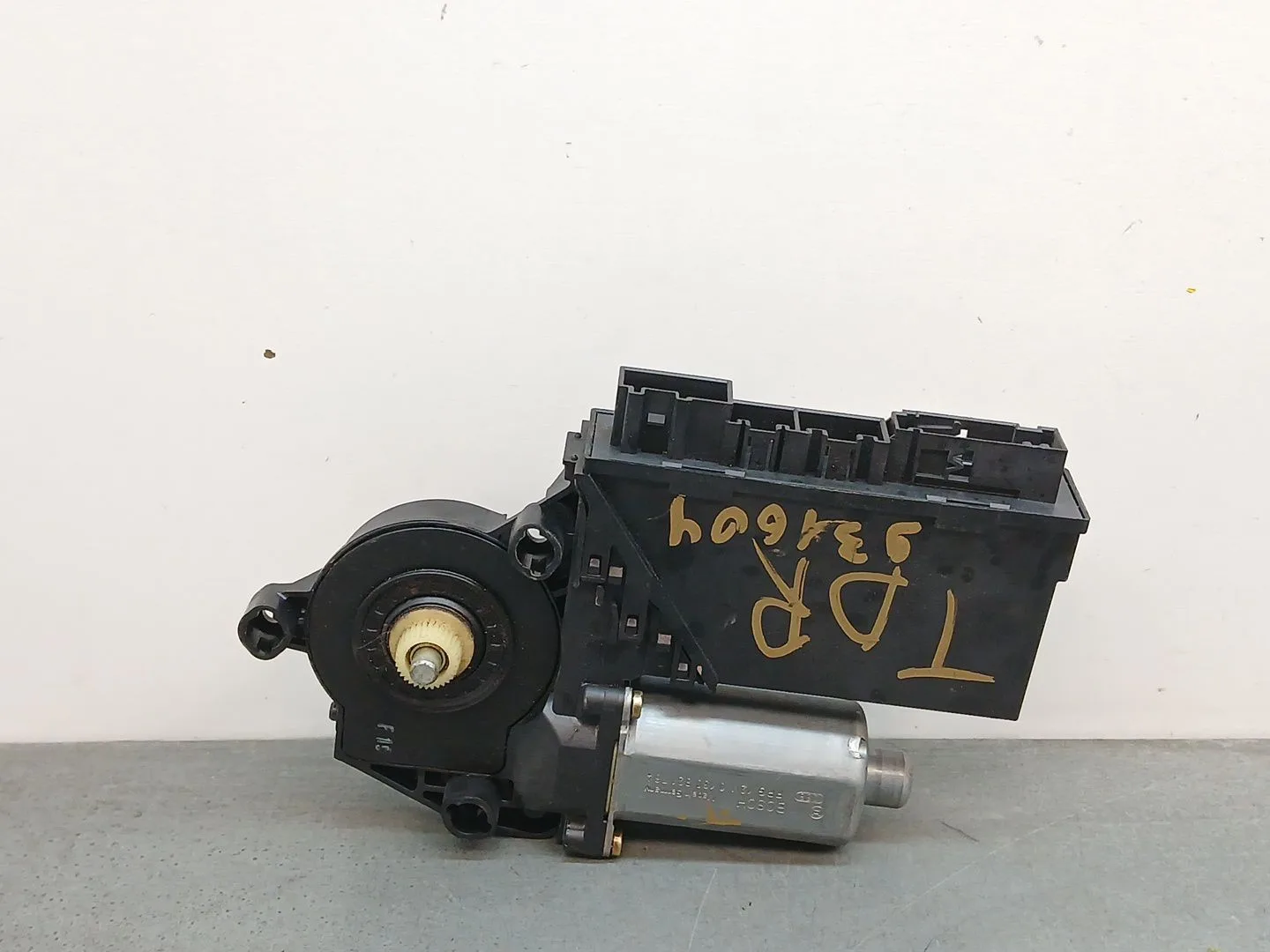 Motor Elevalunas Trasero Derecho para Volkswagen Touareg (7La)